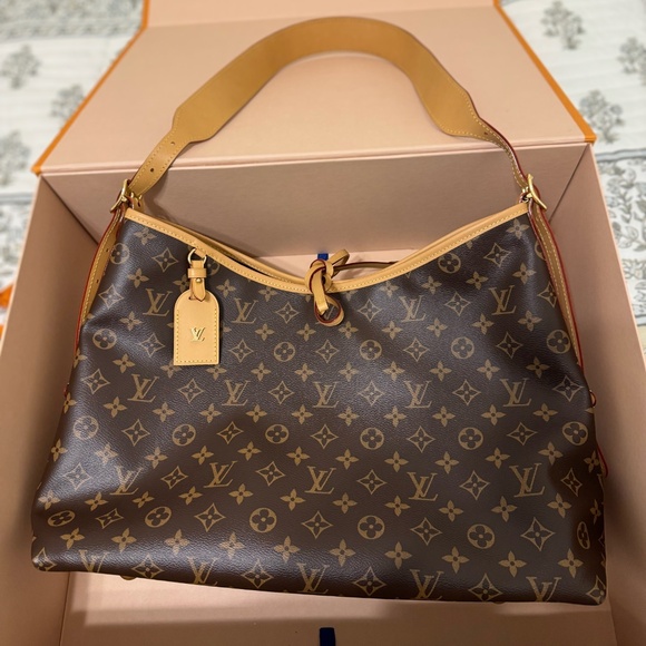 Louis Vuitton CarryAll MM - Picture 6 of 17